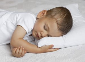 Leia mais sobre o artigo Pai pode levar a criança para passar a noite a partir de quantos meses?